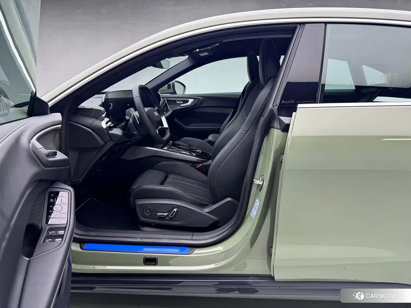 Audi A5L id 4686026 из Китая 10