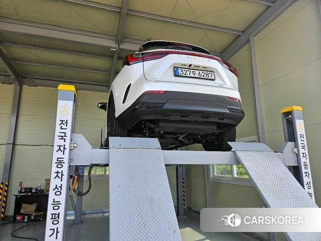 Lexus NX350h Second generation 2025 Белый из Кореи, фото 2