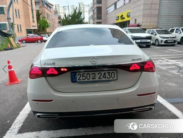 Mercedes-Benz E-Class W214 2024 Белый из Кореи, фото 2
