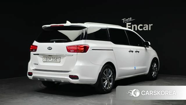 Kia The New Carnival id 4458931 из Кореи 12