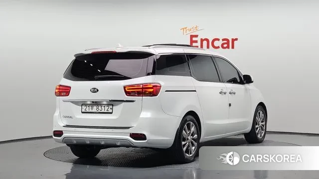 Kia The New Carnival id 3303000 из Кореи 12