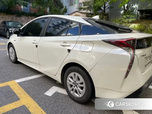 Toyota Prius 4th Generation id 3357276 из Кореи 9