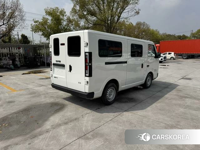 Xinyuan Automobile Xinyuan E3 2025 Белый из Китая, фото 2