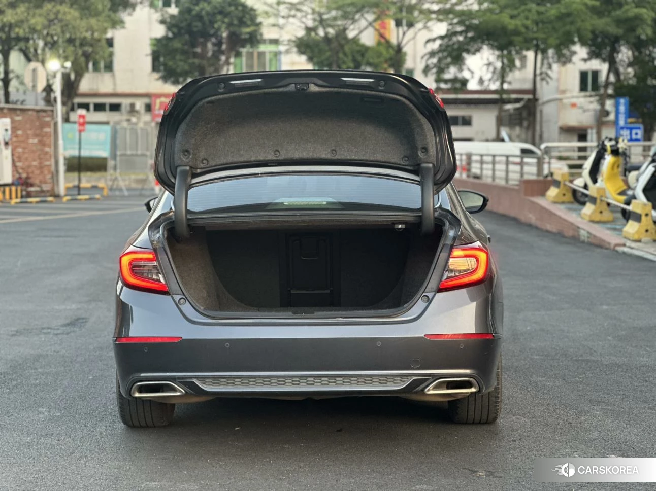 Honda Accord id 4421108 из Китая 8