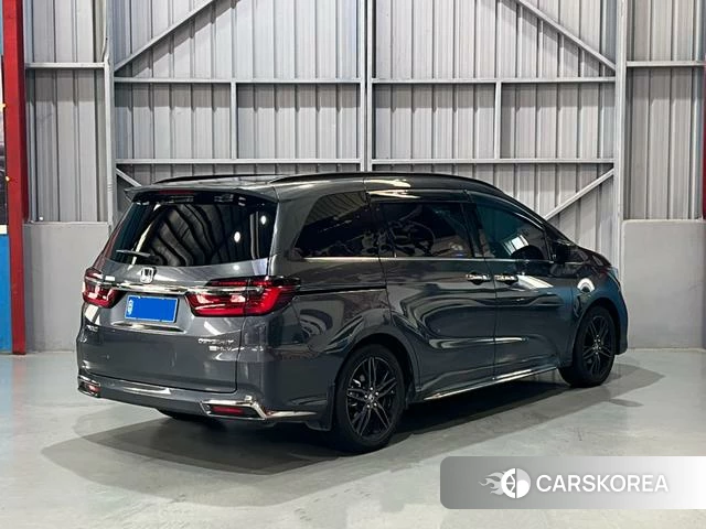 Honda Odyssey 2022 Темно-серый из Китая, фото 2