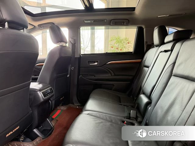 Toyota Highlander id 4275469 из Китая 12