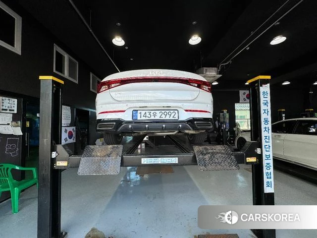 Kia K5 3rd generation 2023 Белый из Кореи, фото 2