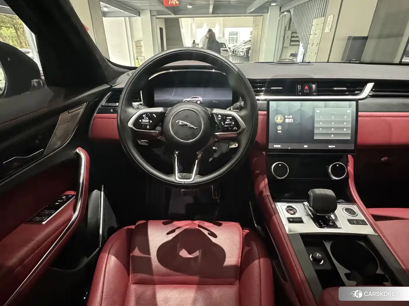Jaguar F-PACE id 4546255 из Китая 12