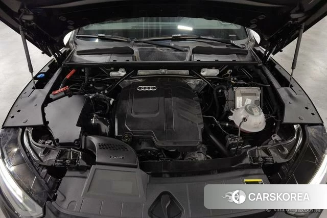 Audi Q5L id 4334883 из Китая 12