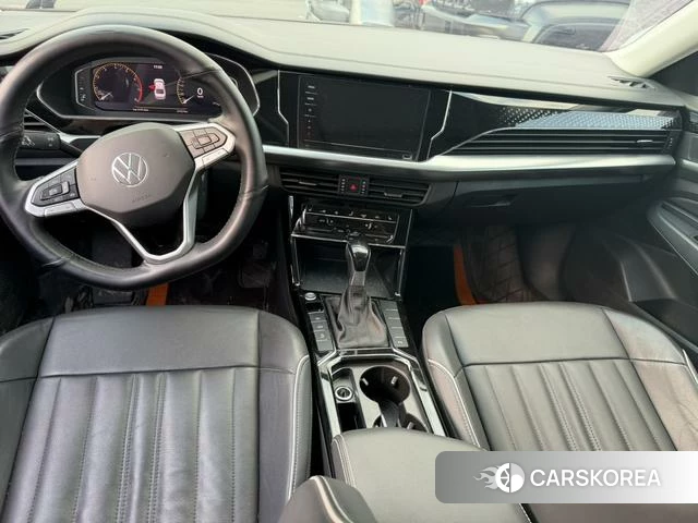 Volkswagen Passat 2022 Черный из Китая, фото 2