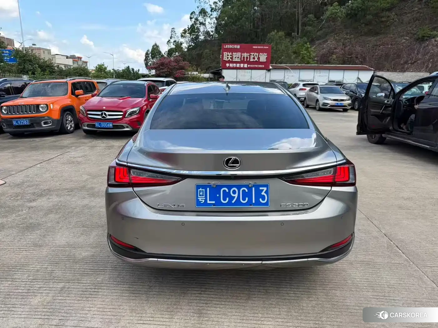 Lexus ES 2022 Silver/gray из Китая, фото 2