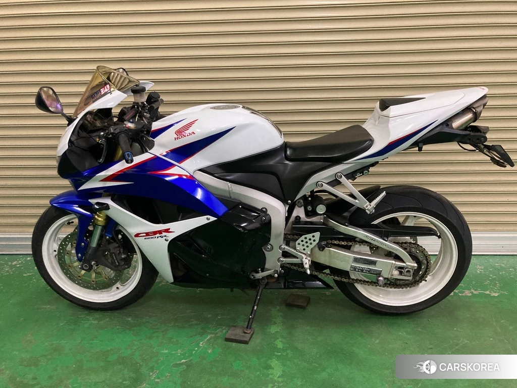 Проданный Honda CBR600RR 2012 из Японии, фото 2