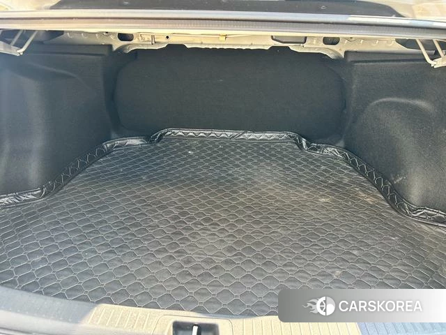 Toyota Corolla id 4276237 из Китая 11