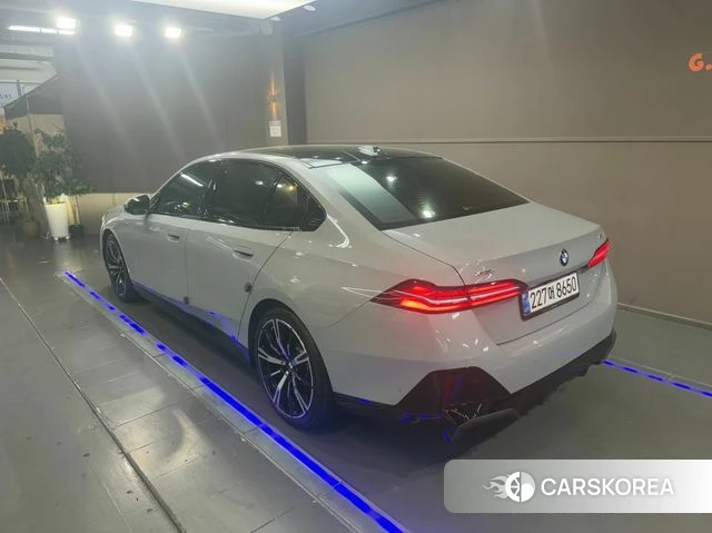 BMW 5 Series (G60) id 3805571 из Кореи 12