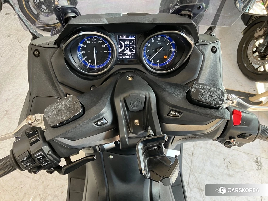 Проданный Yamaha T-MAX 560 TECH MAX 2020 из Японии, фото 2
