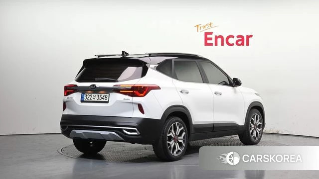 Kia Seltos id 4294063 из Кореи 12