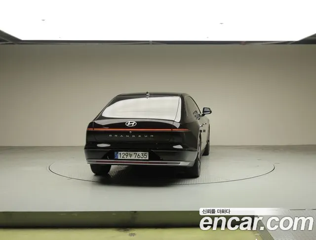 Hyundai Grandeur (GN7) id 2712368 из Кореи 10