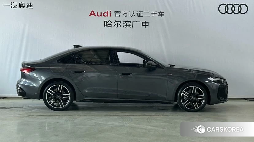 Audi A5L id 4426671 из Китая 9