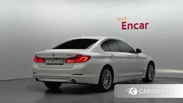 BMW 5 Series (G30) id 3422834 из Кореи 12