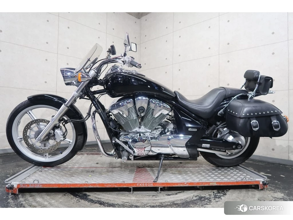 Проданный Honda VT1300CS 2015 из Японии