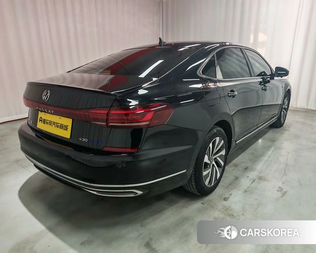 Volkswagen Passat PHEV id 4298047 из Китая 12