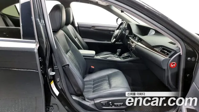 Lexus New ES300h id 2584880 из Кореи 12