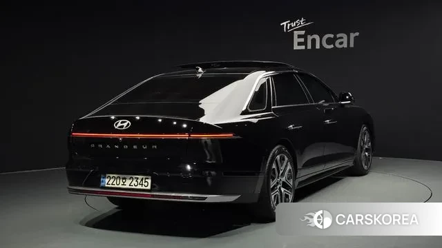 Hyundai Grandeur (GN7) id 3256999 из Кореи 12