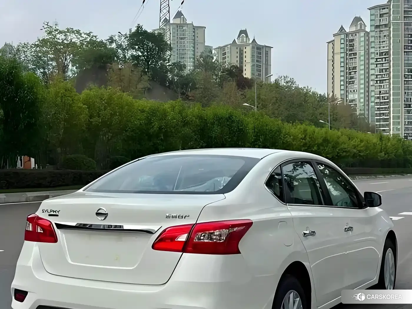 Nissan Sylphy 2026 Белый из Китая, фото 2