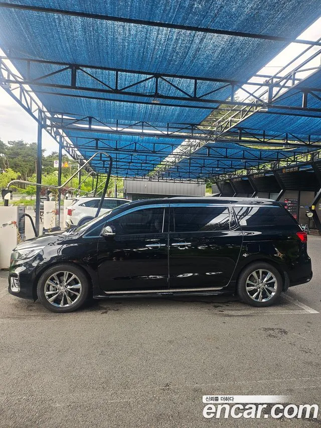 Kia The New Carnival id 2847332 из Кореи 12