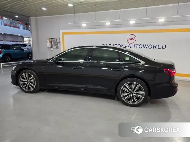 Audi A6 (C8) id 3690298 из Кореи 12