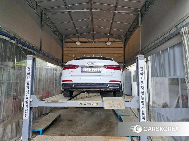 Audi A6 (C8) 2023 Белый из Кореи, фото 2