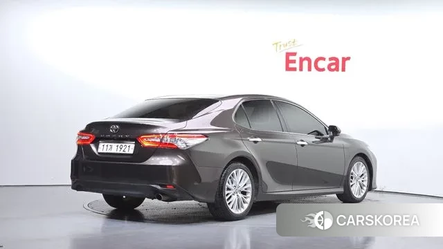 Toyota Camry (XV70) id 3460005 из Кореи 12