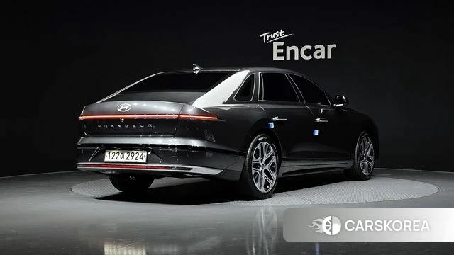 Hyundai Grandeur (GN7) id 3870705 из Кореи 12