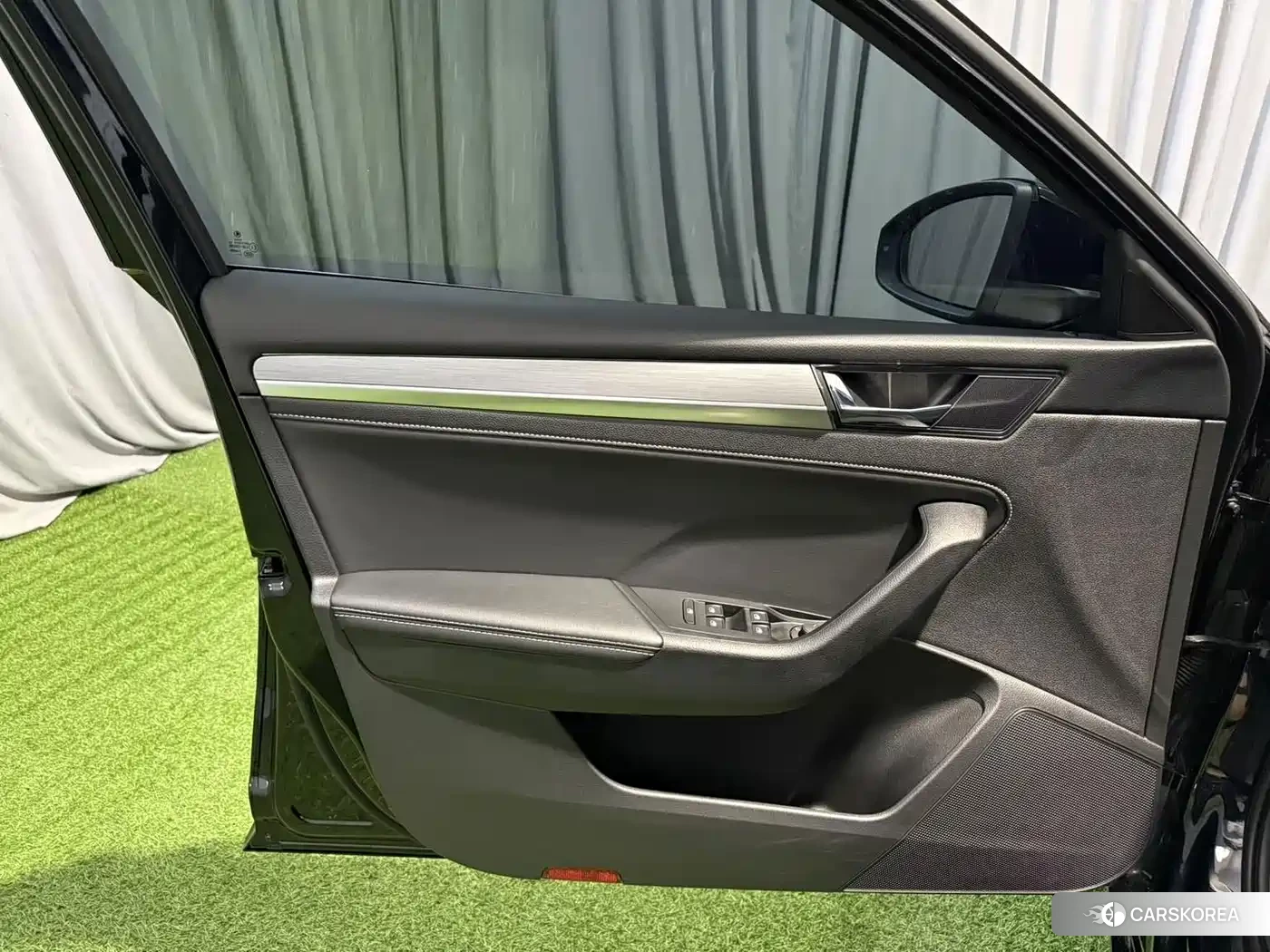 Skoda Superb id 4664386 из Китая 12