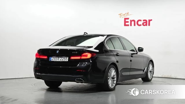 BMW 5 Series (G30) id 3833639 из Кореи 12