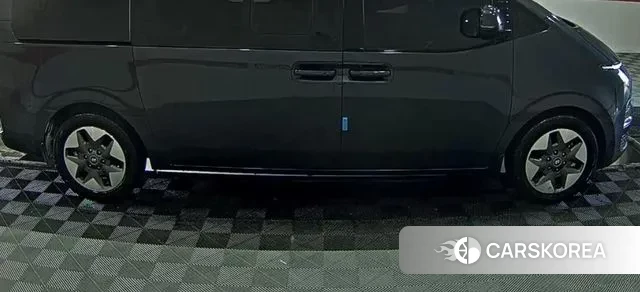 Hyundai Staria 2022 Серый из Кореи, фото 2