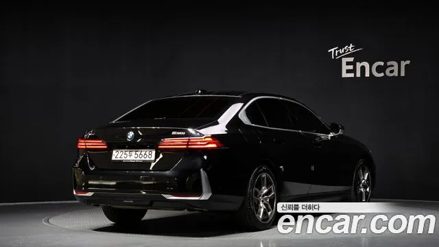 BMW 5 Series (G60) id 2733411 из Кореи 12