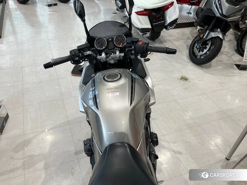Проданный Honda CB1300SF BOLDOR ABS 2022 из Японии, фото 2