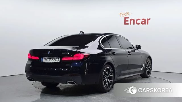 BMW 5 Series (G30) id 4410154 из Кореи 12