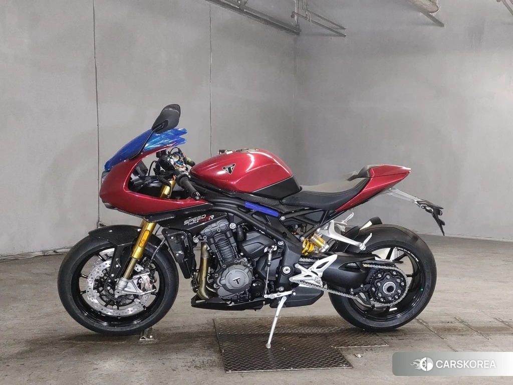 Проданный Triumph SPEED TRIPLE 1200 RR 2024 из Японии, фото 2