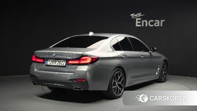 BMW 5 Series (G30) id 4401063 из Кореи 12