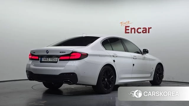 BMW 5 Series (G30) id 4848323 из Кореи 12
