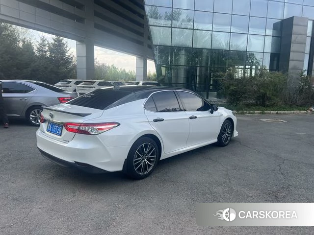 Toyota Camry 2023 Белый из Китая, фото 2