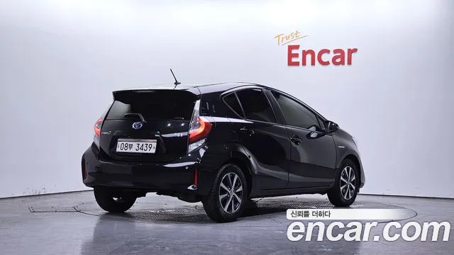 Toyota Prius C id 2669035 из Кореи 12