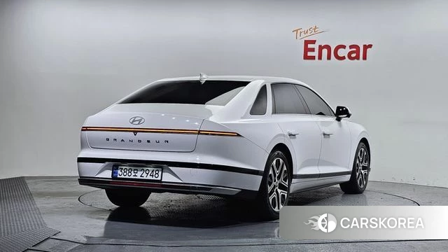 Hyundai Grandeur (GN7) id 3806033 из Кореи 12
