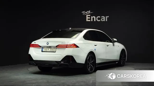 BMW 5 Series (G60) id 3745593 из Кореи 12