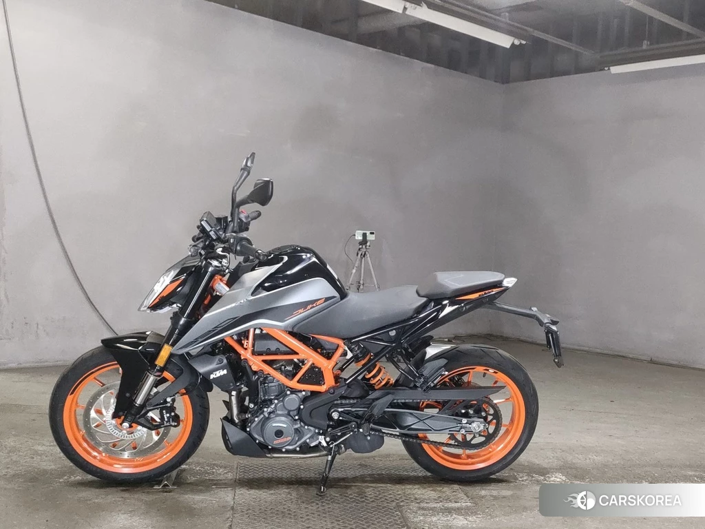 Проданный KTM 390 DUKE id 4141902 из Японии, фото 2