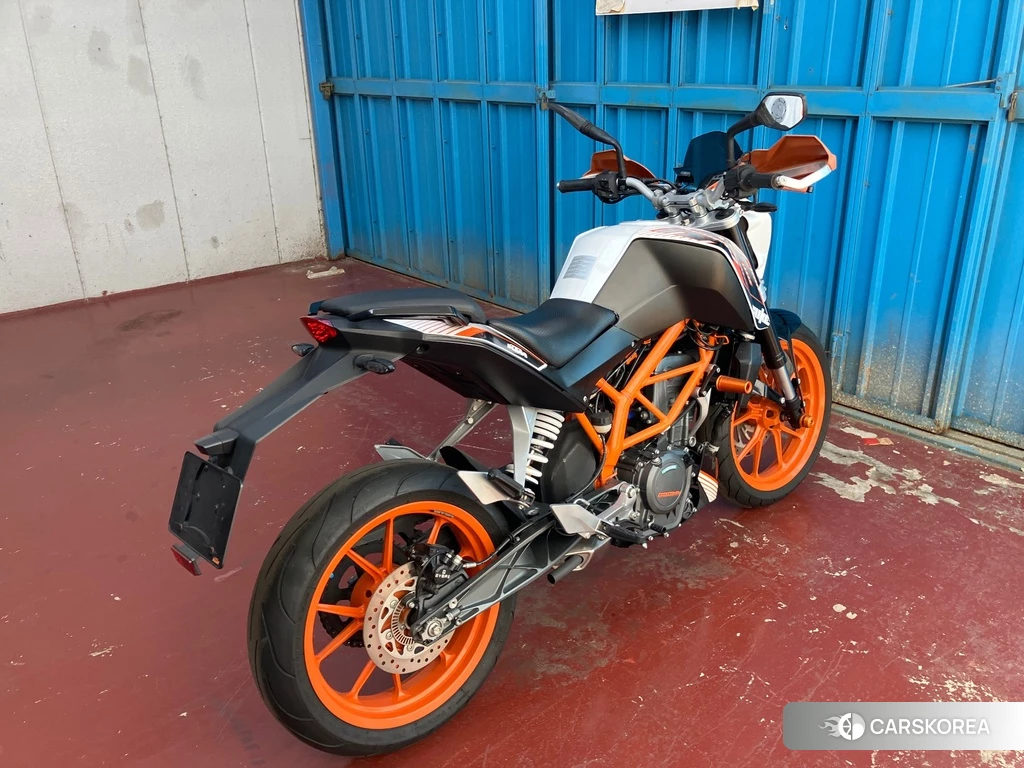 Проданный KTM 390 DUKE 2015 из Японии, фото 2