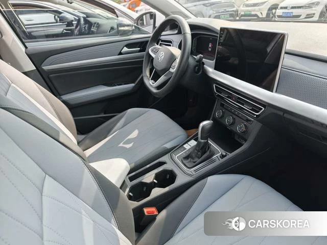 Volkswagen Lavida 2023 Белый из Китая, фото 5