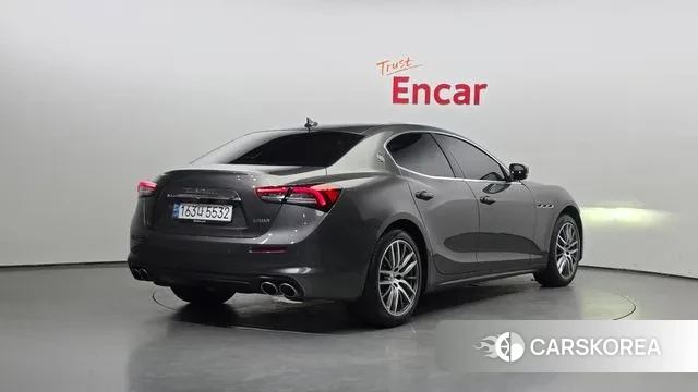 Maserati Ghibli id 3311958 из Кореи 12